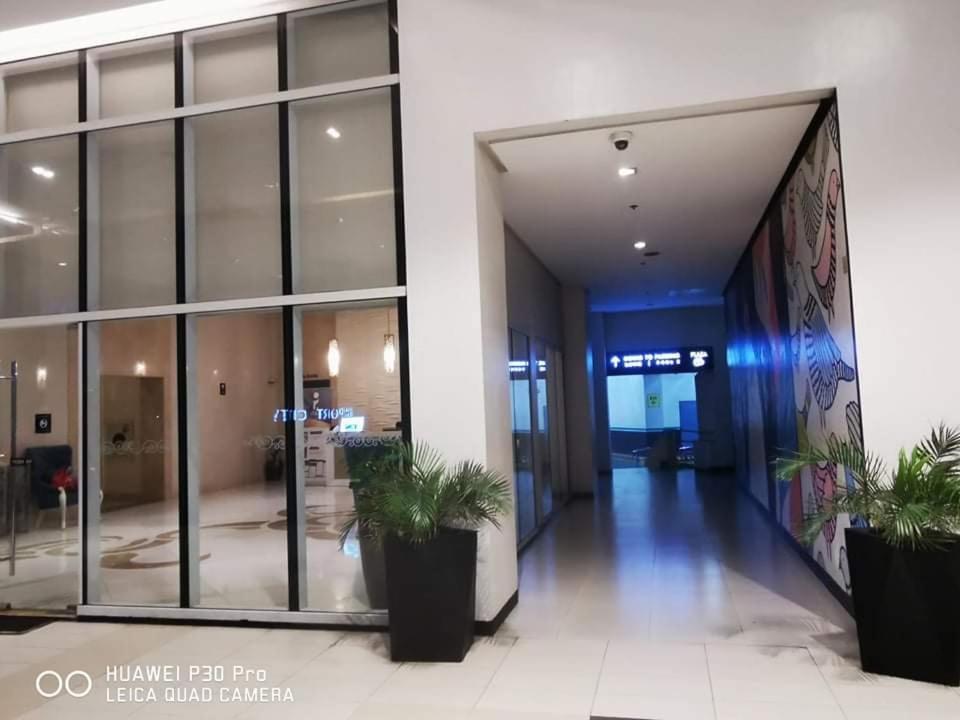 Staycation Condotel @150Newport Pasay City Manila Kültér fotó